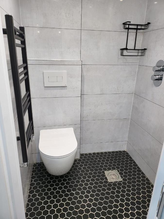 Apartmán Fancy Basement Flat A Londýn Exteriér fotografie